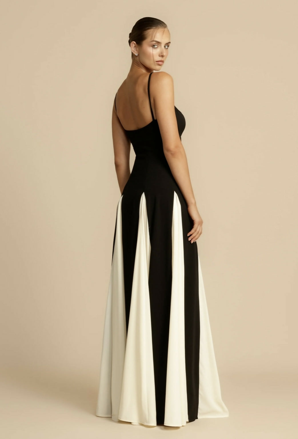 Persephone Contrast Godet Panel Sweetheart Strappy Maxi Dress