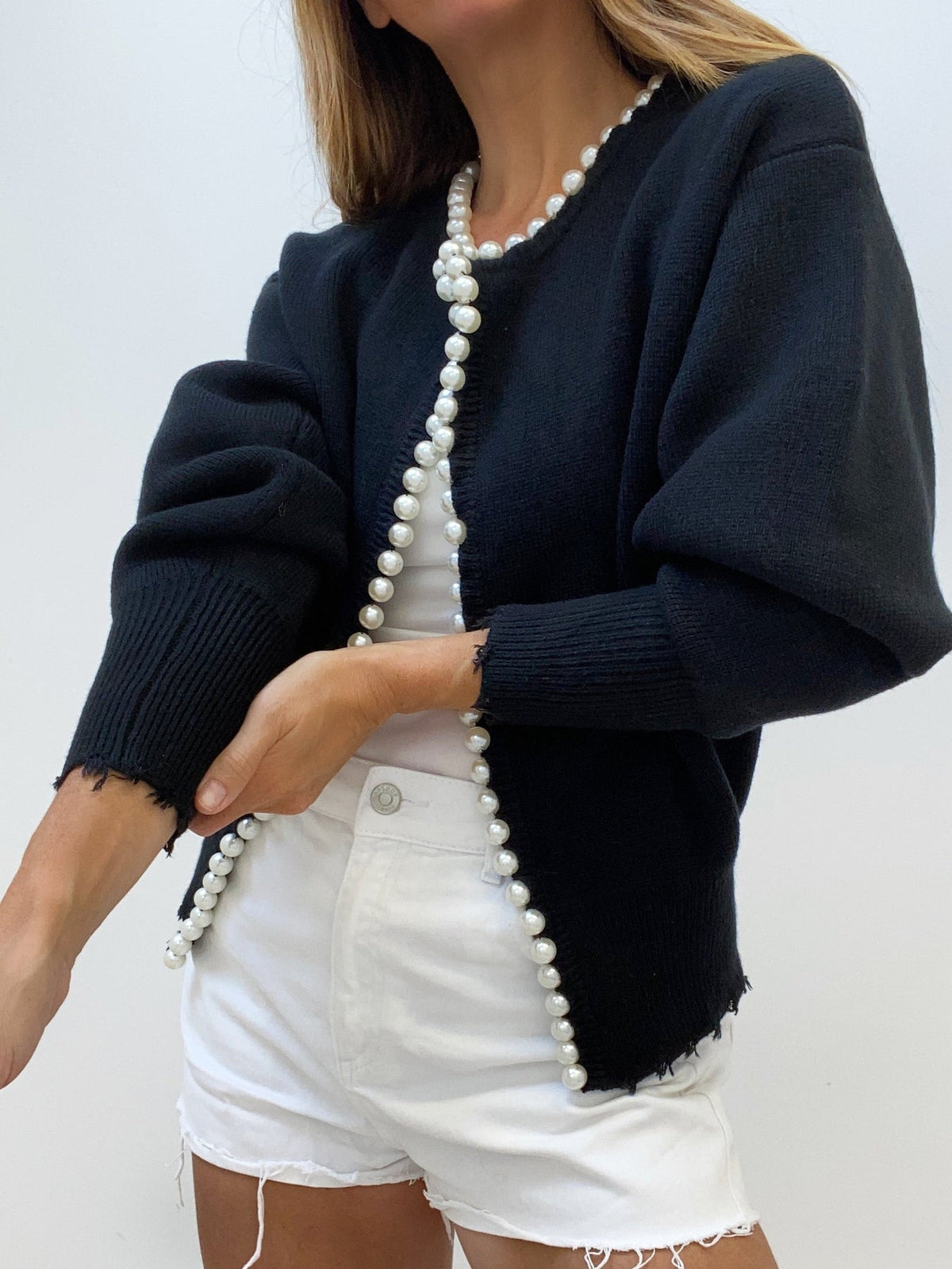 Anais Pearl Trim Edge Cropped Round Neck Knit Cardigan - Black