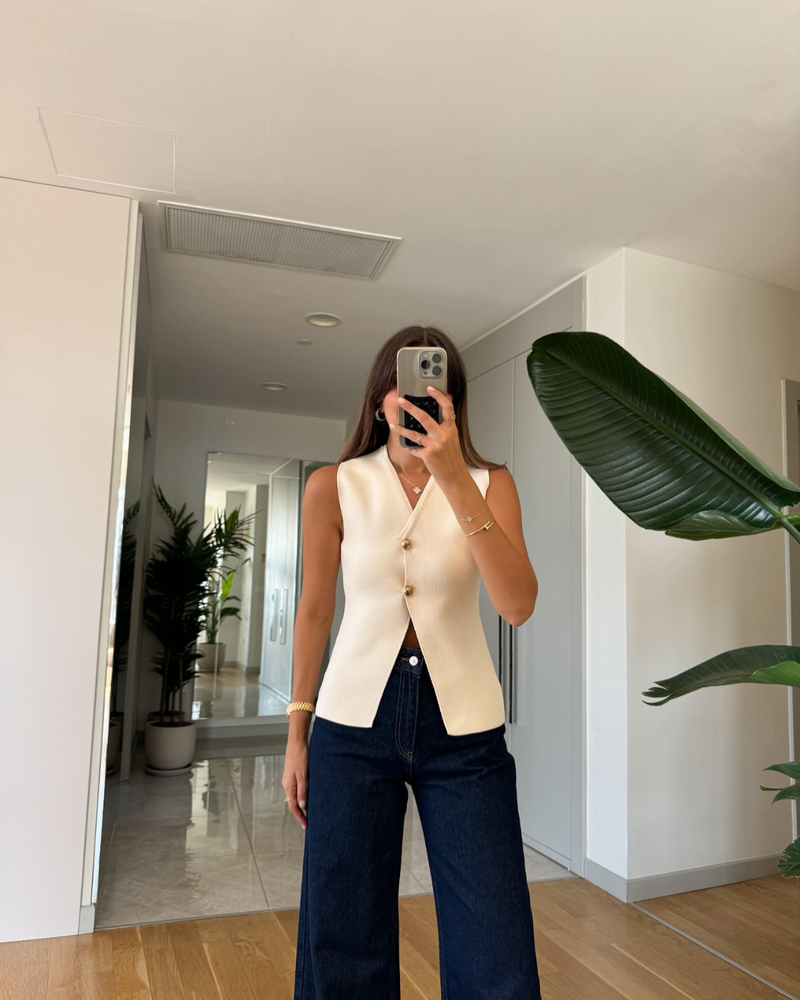 Calla Split Hem Two Button Sleeveless Knit Waistcoat Vest