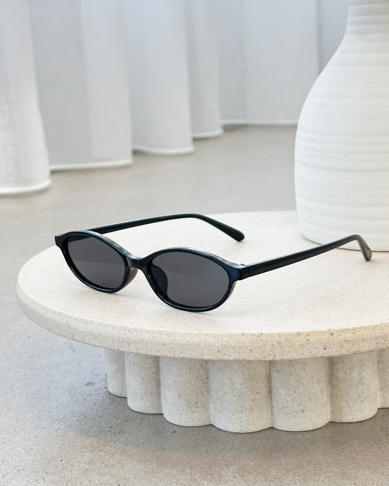 Emma Slim Oval Tinted Lens Metal Arm Sunglasses