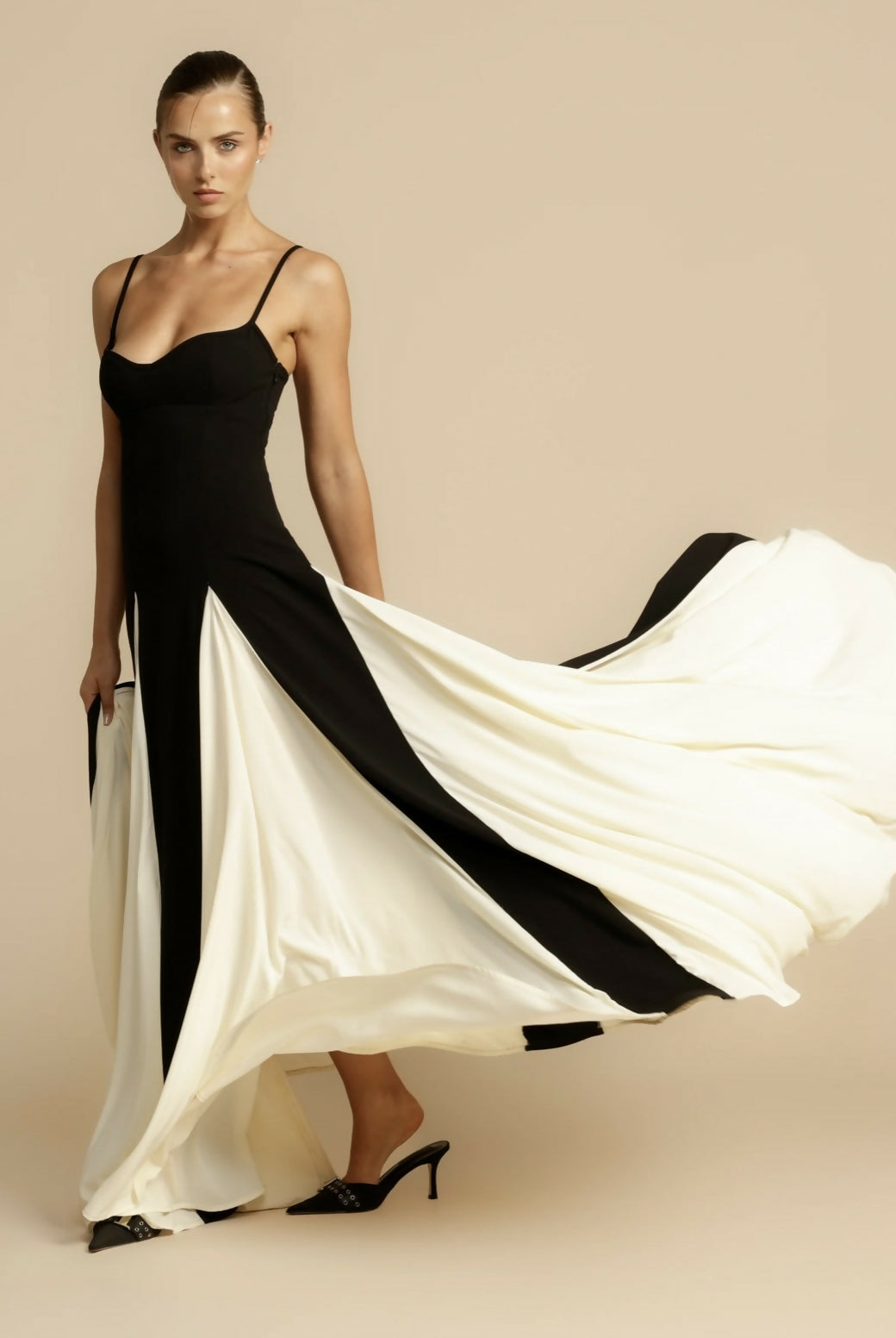 Persephone Contrast Godet Panel Sweetheart Strappy Maxi Dress