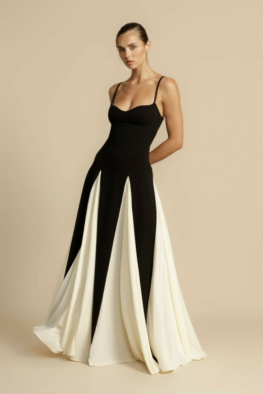 Persephone Contrast Godet Panel Sweetheart Strappy Maxi Dress