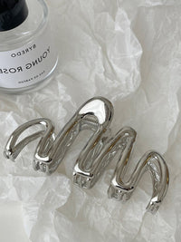Mia Chunky Single Wave Weighted Metal Hair Claw